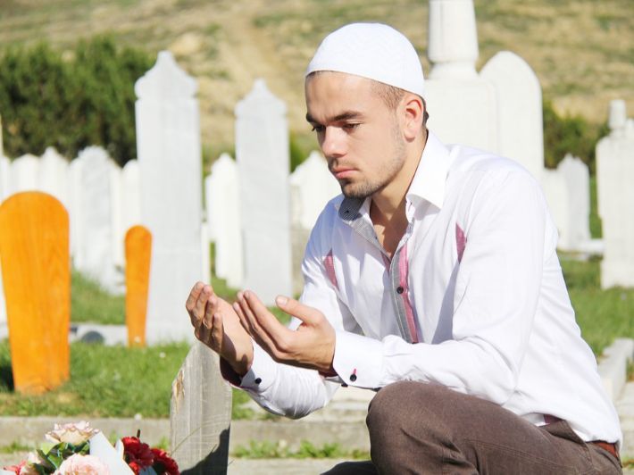 دعاء دفن الميت من القرآن والسنة
